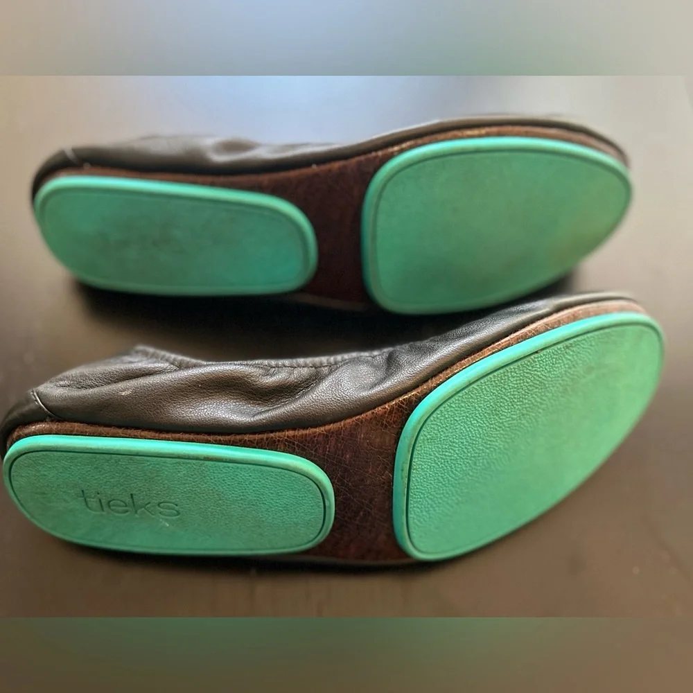 Tieks Woman's Black Leather Ballet Flats Size 10 - Picture 7 of 11